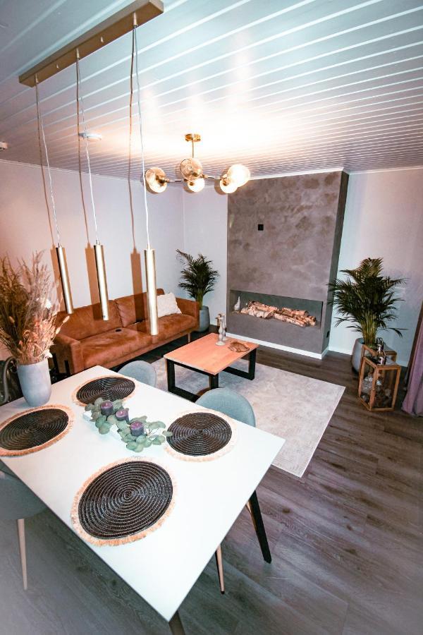Loma-asunnot Stylish House In The Heart Of Lapland In